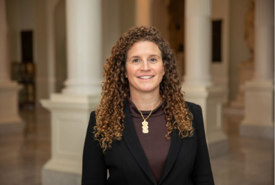 Sarah Reiter Headshot